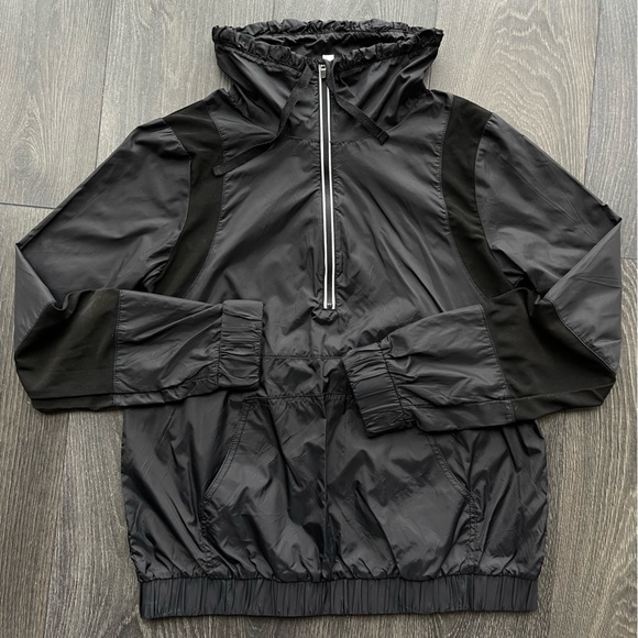 FABLETICS Ziva Jacket New With No Tag Size S - Picture 1 of 13